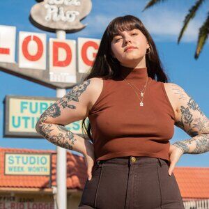 Big Bud Press Sleeveless Essential Turtleneck in Fudgesicle Brown